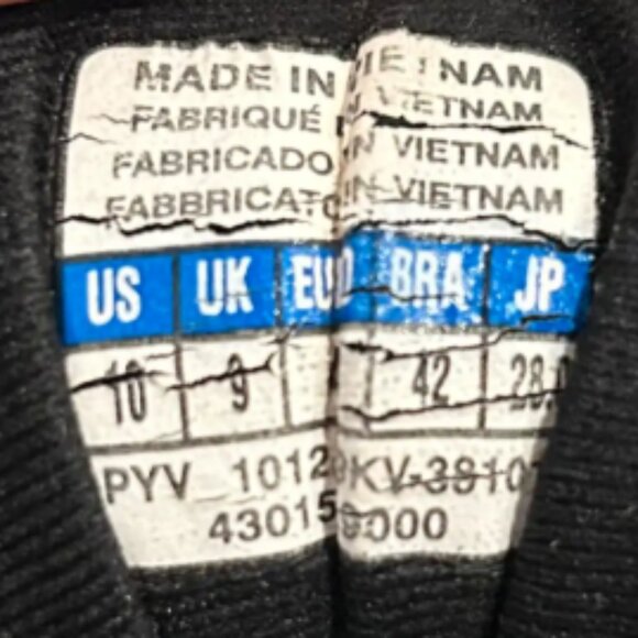 Mizuno Court Shoes (Size 10) - Picture 6 of 6